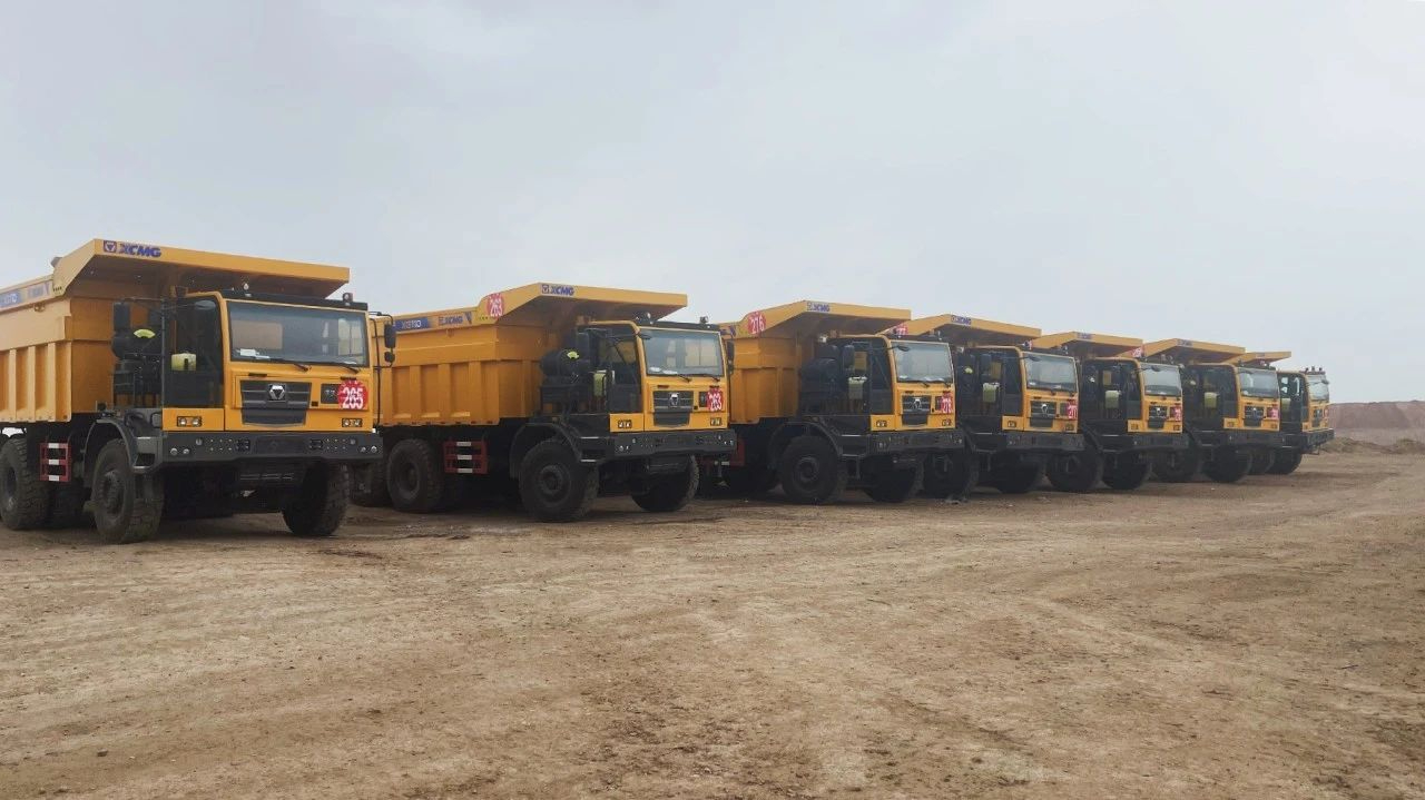 百臺交付！徐工礦卡賦能內(nèi)蒙古現(xiàn)代化礦山建設(shè)