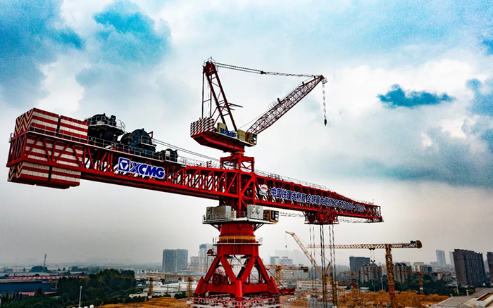 23000噸米！徐工“全球最大塔機(jī)”下線交付！