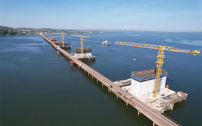 3200米超級工程！徐工塔機(jī)助建東非第一長橋