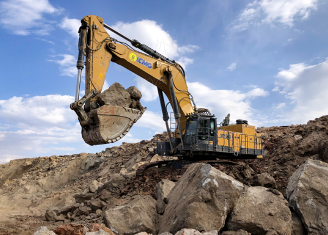 超級客戶再突破！徐工超大噸位礦用挖掘機(jī)征戰(zhàn)內(nèi)蒙