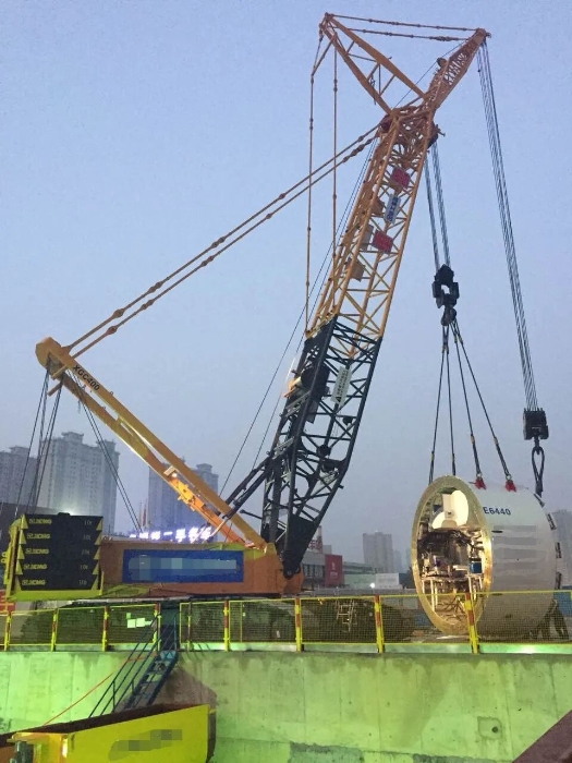 賦能軌交建設(shè)，徐工穩(wěn)穩(wěn)‘吊’打難題