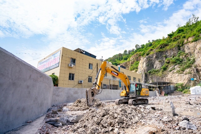 從修理工轉(zhuǎn)型當(dāng)老板，徐工XE200GA“閉眼入”！