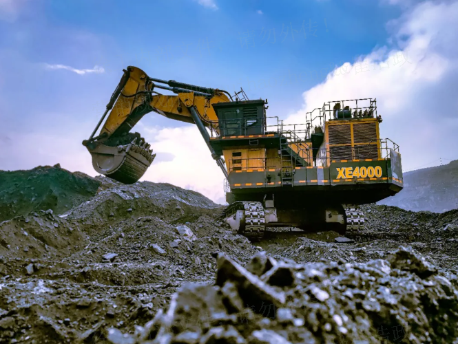 連續(xù)5萬小時出勤！徐工XE4000液壓鏟受礦區(qū)高度贊揚！